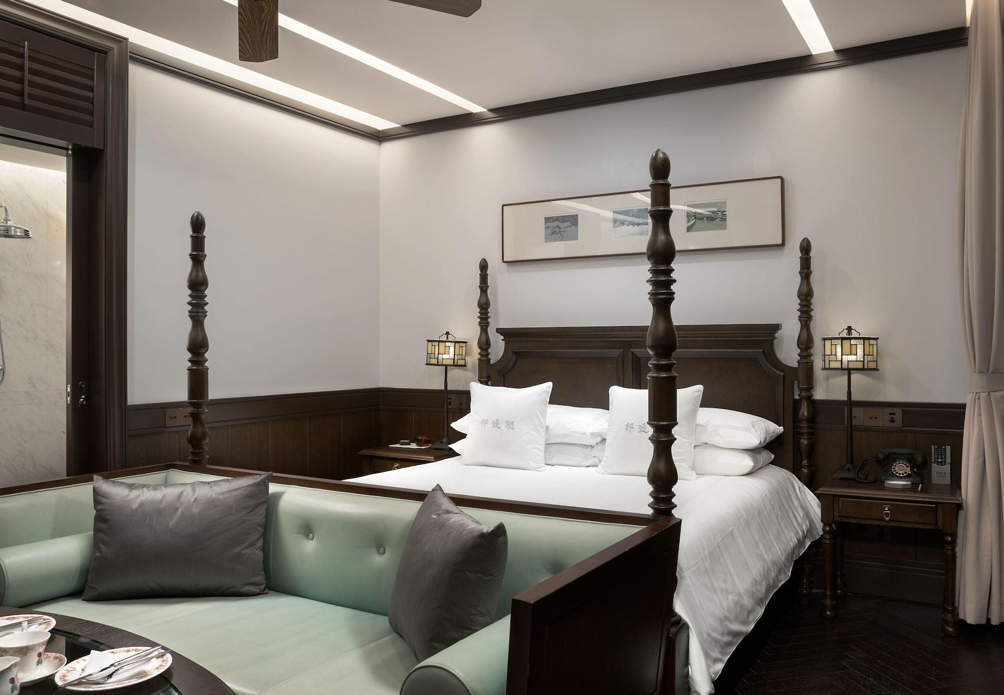 Relais & Chateaux Chaptel Hangzhou Hotel Exterior photo